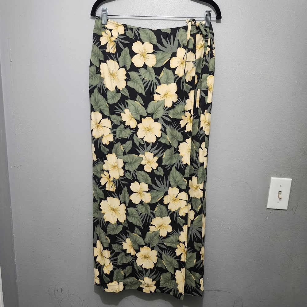 Tommy Bahama Black and Yellow Floral Maxi Wrap Skirt Size 8 100% Silk